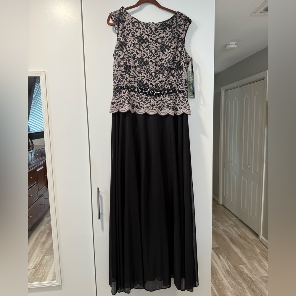 Elegant Black and Beige Lace Evening Gown
